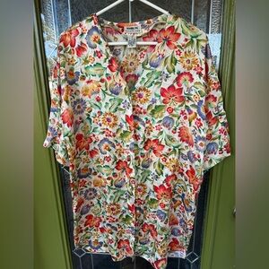 Vtg 100% Silk Short Sleeve Floral Bright Colorful Women’s Medium Button Up